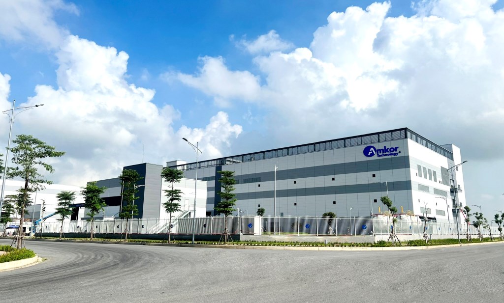 LECMAX CONSTRUCTS FIRE DOORS - TECHNICAL DOORS AT AMKOR TECHNOLOGY VIETNAM FACTORY PROJECT