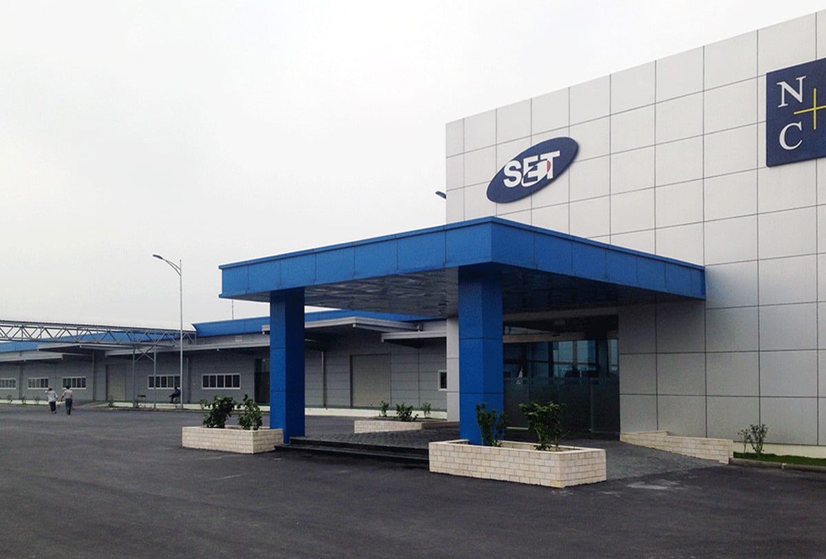 Cửa thép chống cháy Lecmax tại dự án nhà máy DREAMTECH 2